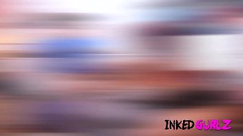 Tiga Badan Bergelora: Ibu Tiri Bergambar Dan Dua Gadis Liar Menggila