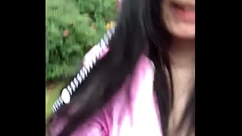 Gadis Asia Bugil Telanjang Di Tengah Hujan Deras