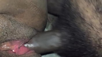 Menggoda Di Balik Meja Kerja