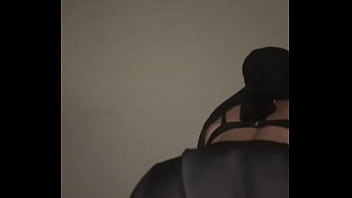 Gadis Muslimah Berjilbab Memukul Pantat Arabnya Yang Montok Sambil Mengerang Dan Menggoyangkan Bokong Kotornya Sendirian