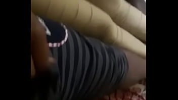 Pasangan Swinger Desi Janvi Yang Menggairahkan Dalam Video Panas