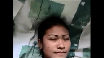 Sensasi Asian Handjob Menggairahkan, Sperma Deras Muncrat Membasahi Wajah