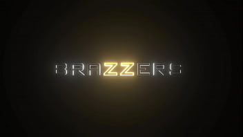Dua Pelacur Menggoda Dan Menghancurkan Hubungan, Elena Koshka Dan Aria Taylor – Tonton Adegan Panasnya Di Brazzers