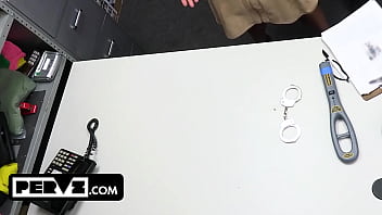 Brianna Bourmon Si Milf Sempurna Menunduk Dan Menyerap Kontol Gede Di Ruang Belakang – Pervz