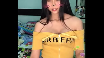Cewek Asia Panas Lagi Live Dan Siap Bikin Kamu Nggak Bisa Berhenti Ngegoyang