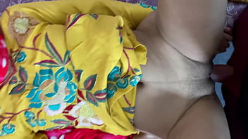 Bhabhi Ki Laal Jawani Dekh Kar Muh Mein Paani Aa Gaya Bada Lund Dekh Kar