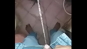 Penis Desi Yang Mengucurkan Air Seni Dengan Nikmat