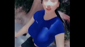 Gadis Asia Montok Dengan Payudara Dan Pantat Yang Menggoda.