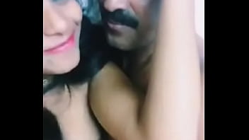Istri Desi Yang Panas Dengan Suami
