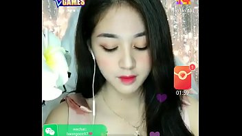 Gadis Asia Menggoda Di Uplive, Tampil Hot Dan Menggairahkan