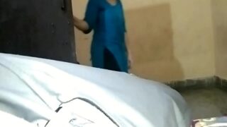 Bhabhi Panas Membantu Devar Yang Sedang Kesepian
