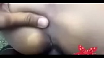 Pantat Seksi Desi Digoyang Hingga Menggairahkan