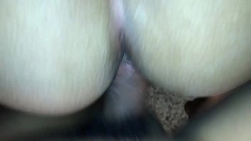 Desi Sensualitas Yang Menggoda