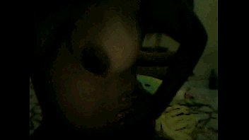Gadis Indonesia Eva Lusiana Pamer Payudara Besarnya Di Webcam