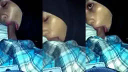 Gadis Berhijab Menggoda Dengan Sepong Di Dalam Mobil