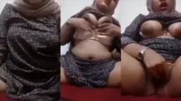 Janda Berjilbab Tiba-tiba Telanjang Dan Menggairahkan Saat Masturbasi