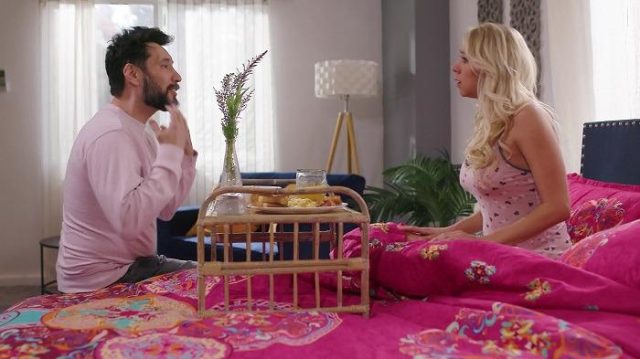 Malam Panas Dua Pasangan: Adegan Pertama Dengan Katie Morgan Yang Tak Tertahankan