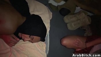 Rumah Pelacuran Afgan Dengan Layanan Anal Oleh Amatir Prancis-arab