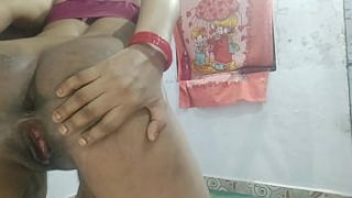 Desi Bhabhi Panas Menggoda, Adegan Ranjang Buatan Rumah