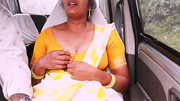 Pembantu India Mengocok Mobil, Desahan Cabul Bahasa Telugu.