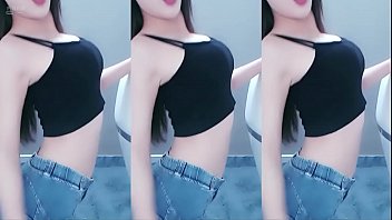 Cô Gái Trung Quốc Uốn éo Vũ điệu Gợi Cảm