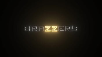 Perawat Ryan Reid Menggoda Dengan Mulutnya Yang Menggairahkan Di Brazzers, Masukkan Kode Xvpromo Untuk Diskon Eksklusif
