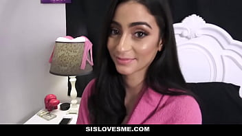 Gadis Tiri Remaja (jasmine Vega) Dibayar Untuk Mengulum Batangku
