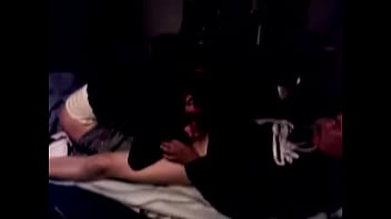 Chino Dan Iris: Kisah Panas Di Antara Dua Dunia