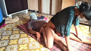 Menggila Dengan Adik Tiriku Yang Manis Di Dapur.