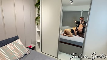 Kakak Teman Kakakku Masuk Kamarku Dan Melihatku Telanjang, Tak Tahan Dan Menghamili Vagina