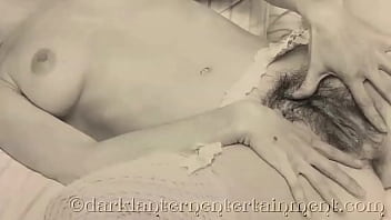 Kartu Pos Sensual Dari Ibu Tiriku Yang Menggoda
