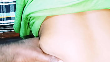 Istri Desi Nakal Bercinta Dengan Obrolan Kotor Telugu Yang Menggairahkan.