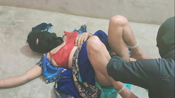 Gadis Desa India Berpayudara Besar Bercinta Di Video Amatir