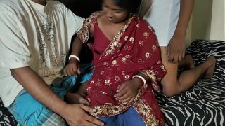 Bhabhi Manis Selingkuh Dari Suami Dan Beraksi Mesra Dengan Dua Kakak Tirinya