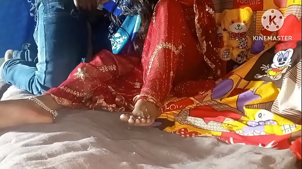 गांव की देसी भाभी का जंगली देसी लड़के के साथ गर्म मुलाकात