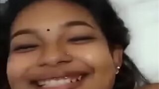 Gadis India Merasakan Sensasi Pertama Bercinta Dalam Video Dewasa