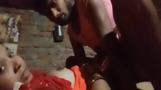 Pria Nikmati Pengalaman Seks Pertama Di Desa Dengan Istri Sahabatnya