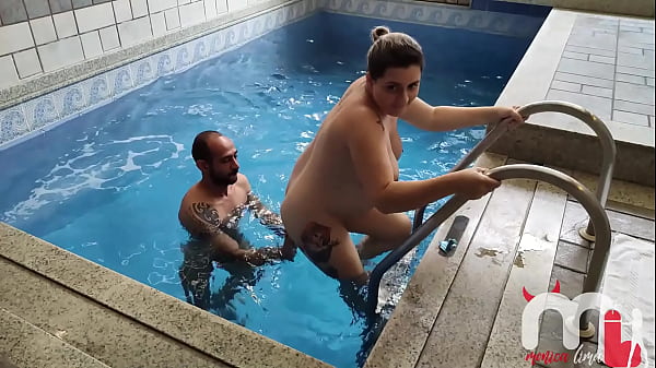 Safada Gulosa Por Pica Grossa Mete Com O Primo Do Marido Na Frente Do Corno!