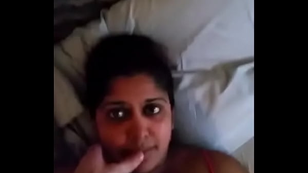 Gadis India Yang Menggoda Dengan Pesona Erotisnya