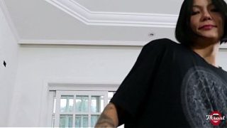 Jepang Nakal Memberikan Blowjob Yang Menggigit Dan Menggairahkan