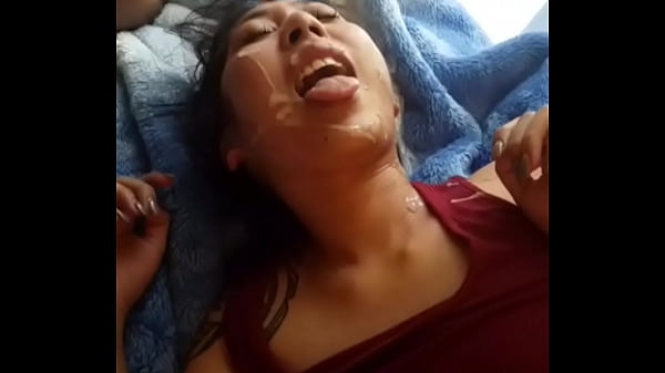 Gadis Asia Dipenuhi Cairan Panas Oleh Pria Kulit Hitam