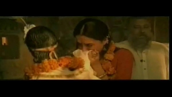 Kisne Kaha Is Pal Yahan Sirf Pyaar Ki Baatein Hoti Hain?