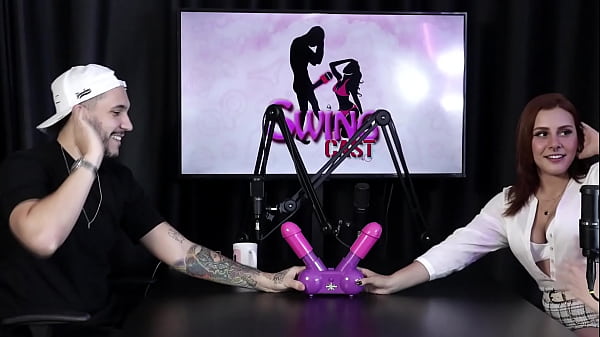 Ibunya Usir Dia Dari Rumah, Mereka Bahas Operasi Penis, Ternyata Dia Suka Kontol Kecil – Bia Ruyva & Jack Por (sheer/red)