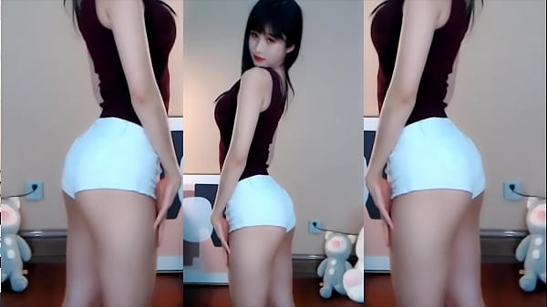 Cô Nàng Trung Hoa Uốn éo Vòng Vèo