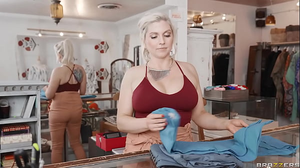 Panggilan Mesum Di Butik Seksi – Christie Stevens Dan Laney Grey Tersedia Di Brazzers