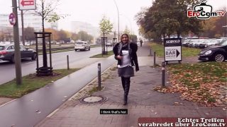 Deutsch-türkin Teenagerin Wird Auf Offener Straße Zu Einem öffentlichen Sexdate Mitgenommen