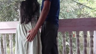 Profesor Nakal Memuaskan Mahasiswinya Yang Seksi Di Rumah