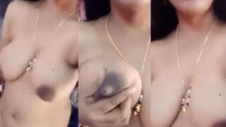 Video Panas Wanita Seksi Telanjang Dada Di Kamar