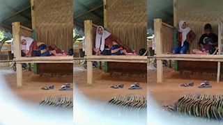 Abg Hot Mesum Di Gubuk Tersembunyi Kawasan Wisata