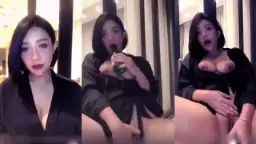 Babynookie Colmek Menggoda Dengan Botol Di Onlyfans